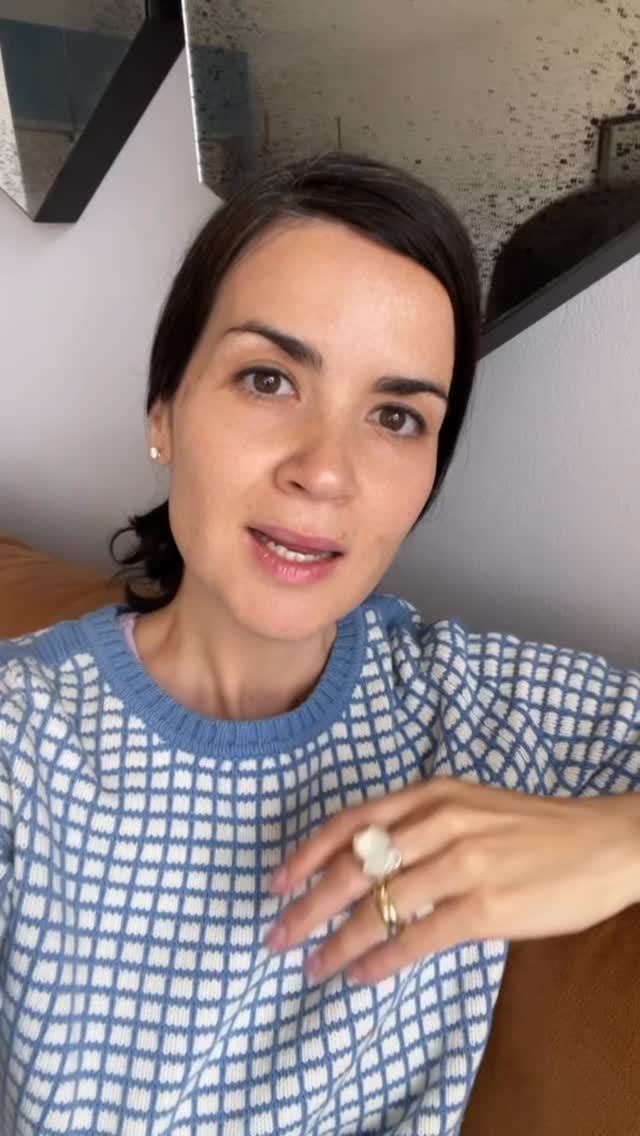 El propósito de vida no es la actividad que desempeñamos todos los días, tiene que ver con las tareas que nuestra alma decidió enfrentar para poder evolucionar y trascender. A veces pueden ser tareas más dolorosas. En otras ocasiones más simples, depende también de nuestro karma reconocer cuál es nuestro propósito de vida, nos ayuda a reafirmar nuestro lugar en el mundo, y con esto asegurar nuestro camino. Si te gustaría tener una sesión transformadora de la Matrix de la vida, escribe la palabra Matrix debajo de este video. #matrixdelavida #karma #crecimientopersonal #crecimientopersonal😊 #crecimientoespiritual #autoconocimento