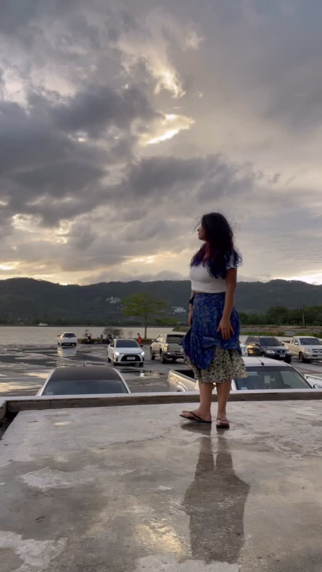 Just following a dream so that my life and gallery be remains filled with abundant Art & Creativity 💚🌈
#anewpamapaints #artfromtheheart #myphonegallery #myownartgallery #thisisanewtagforartists #artistadventures #followalongmyjourney