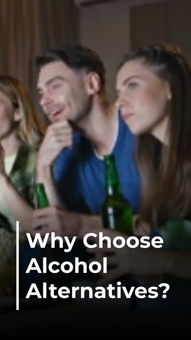 Explore the perks of alcohol alternatives: boost your health 🌿 and enjoy social moments! 🥳