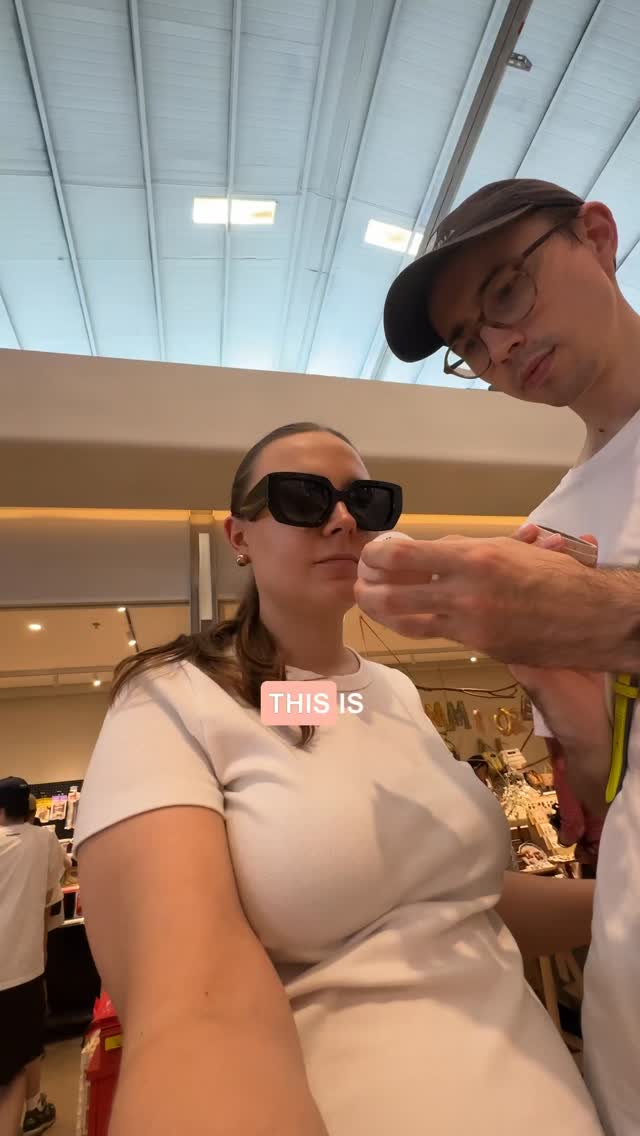 The internet labelled this Shenzhen’s coolest neighborhood ☕️🥑 🛼