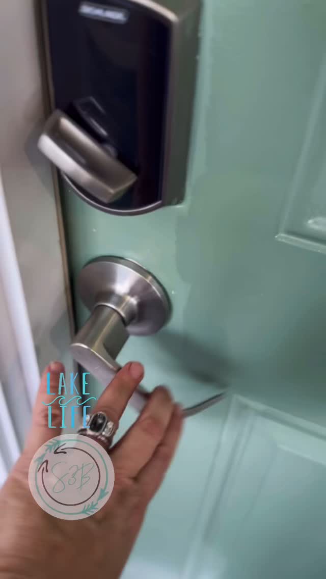 Lake views, pool vibes and the comfort of home are just a few of my favorite things in this model unit we completed earlier this summer. Come visit, stay and play @ospreylkn #multifamilydesign #ospreyatlakenorman #lakenormannc #lakelifeisthebestlife #lakelife❤️ #