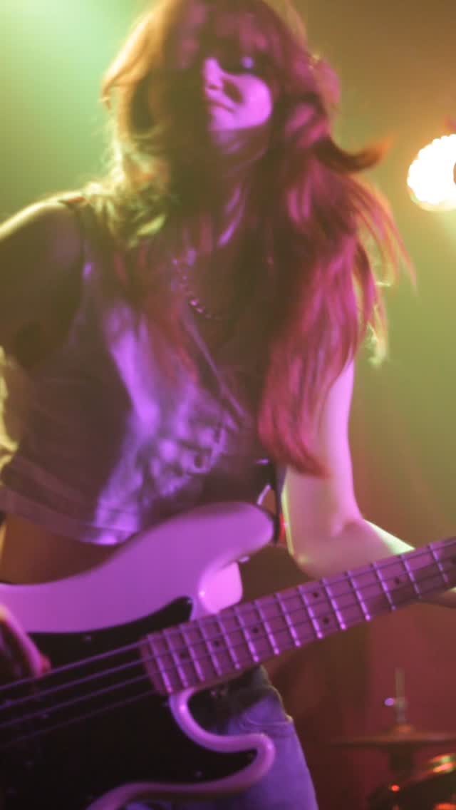 INDIE RAGE RADIO PREMIERE - 29th of September
Jamie and Hannah sat down with Mike from @indierageradiofm back in August to talk all things CANT STOP TALKING.
29th of September at 7PM BST
Link to the YouTube Premiere is in bio
Invite your cats, dogs, girlfriends, boyfriends, mum’s & dad’s, it’ll be a real treat, so please check it out.🤘
Thanks again to Mike for having us on the show!
📸 @luciaophotos