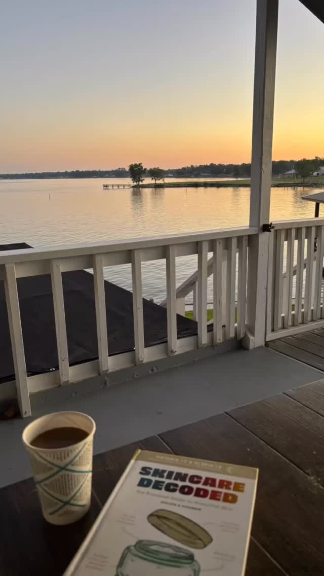 A little skincare readin, coffee and a sunrise to get the brain cells ready for a jam packed day of training.
I know what you’re thinking…”another training Jessica?” YES. I livveee for continued education and this one is exciting. Stay tuned… 👀