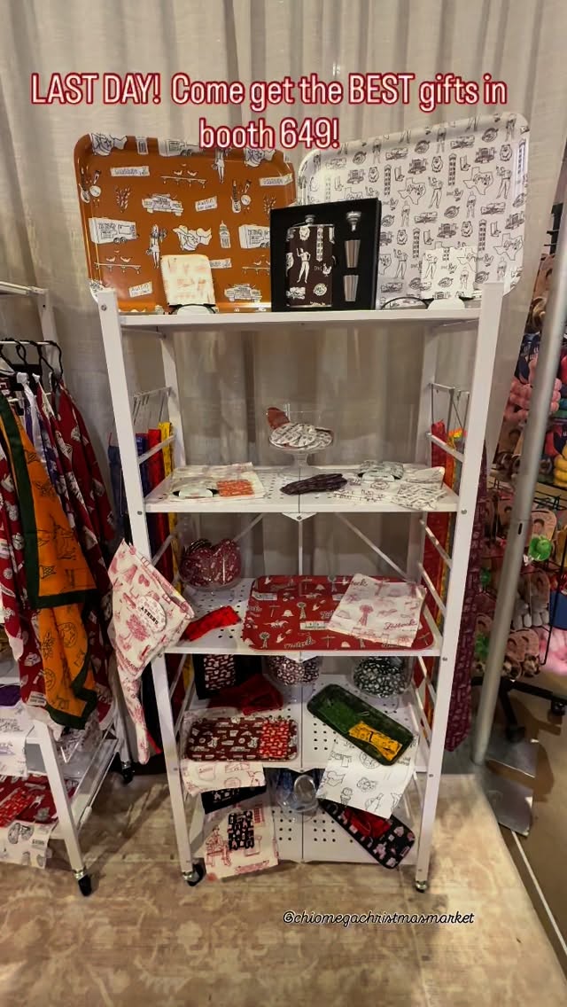 Last day, best day! We want to see all the Saturday shoppers @chiomegachristmasmarket in booth 649!
.
.
.
#spiritisalwaysinstyle #loveyourcollegetown #gifts #sisterhood #sororitysisters #sororitylife #dallas #dfwshoppers #dallasshopping @shannonloughridge @thesisterhoodstyleco