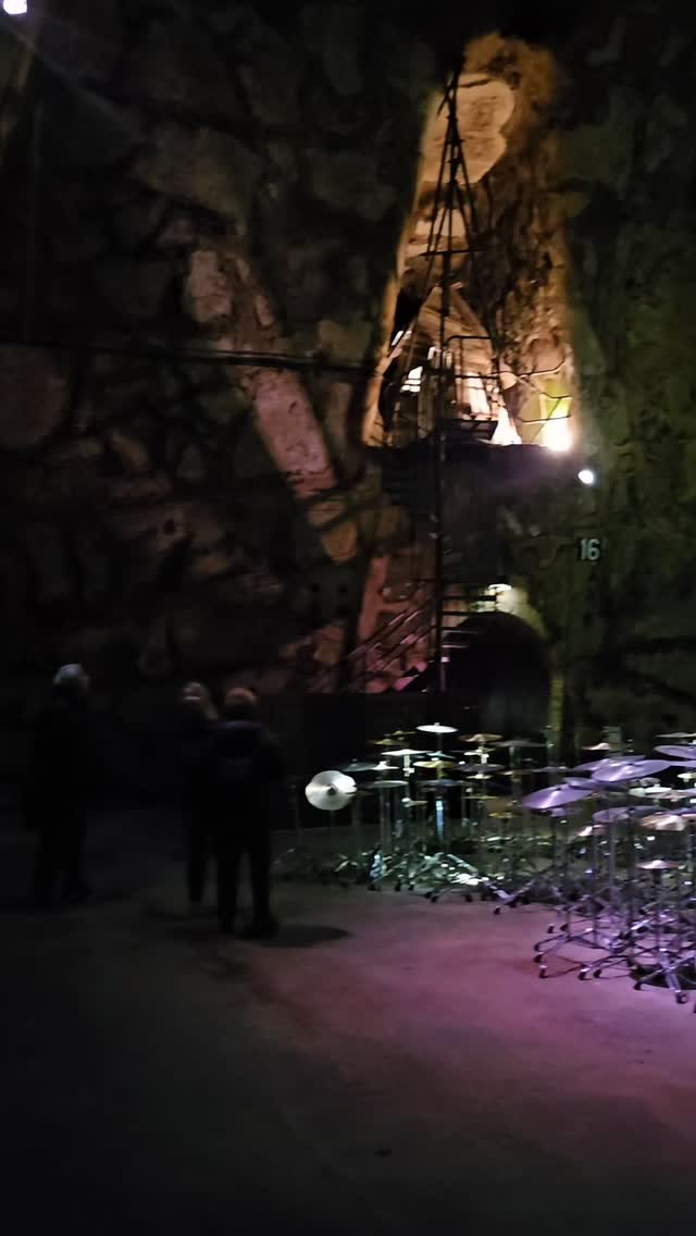 When giant modern art meets 150-year-old carving art.
#toursinchampagne
#tourwithlocals
#besttours #winetours #champagne #champagneexperience
#champagnelover #champagnelovers
#champagneaddict #champagne
#private #privatexperience #honeymoon #champagnesecret #champagnemoments #champagneprivateexperience #luxurychampagne #finechampagne #champagneguide #champagnelife #champagnetasting #winelover #winelovers #winetasting #wineblogger #winedestination #winetravel #winetraveler
#thechampagnewineclub #champagneluxurytrip