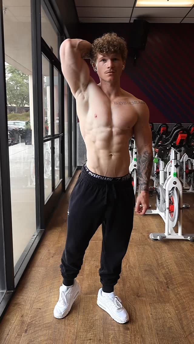 3 weeks out ⌛️
#prep #gym #fitness #bodybuilding #change