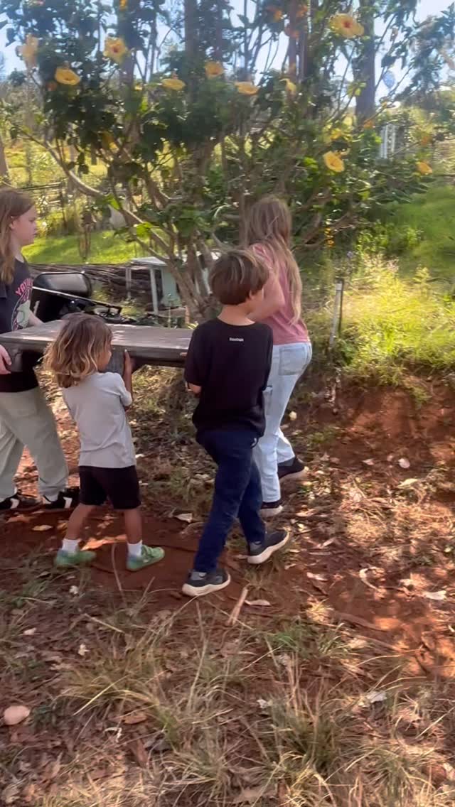 When is the last time you planted a seed?
At Pono Outdoor Program, planting seeds is more than gardening—it’s teaching our keiki the cycle of life, patience, and responsibility. By placing over 200 seeds into the soil by hand, our students learned that every small action has the power to grow into something abundant. Each seed becomes a lesson in nurturing, resilience, and aloha for the ʻāina, reminding us that caring for the land means caring for our future.
#ponooutdoorprogram #plantingseedsoflife #makingourworldhealthier #confidence #moonandsaltbotanicals