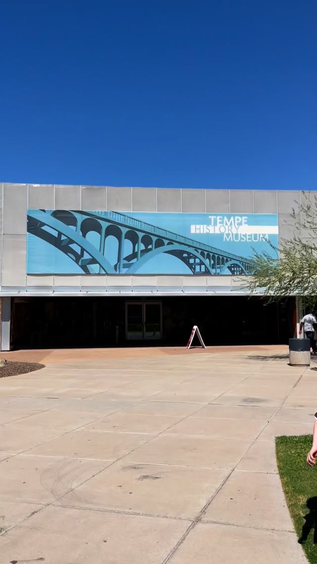 The Tempe History Museum is located right next to the library where I teach many of my classes! Check it out one day before or after class, or next time you’re in @tempe It’s always free and it’s a great place to learn about the history of Tempe, ASU, and the Sonoran desert. With interactive exhibits and a fun Kids Place, it’s great for the whole family. There’s currently a super cool skateboard exhibit and occasionally live music performances in the evenings! @tempehistorymuseum #arizonakids #tempemoms