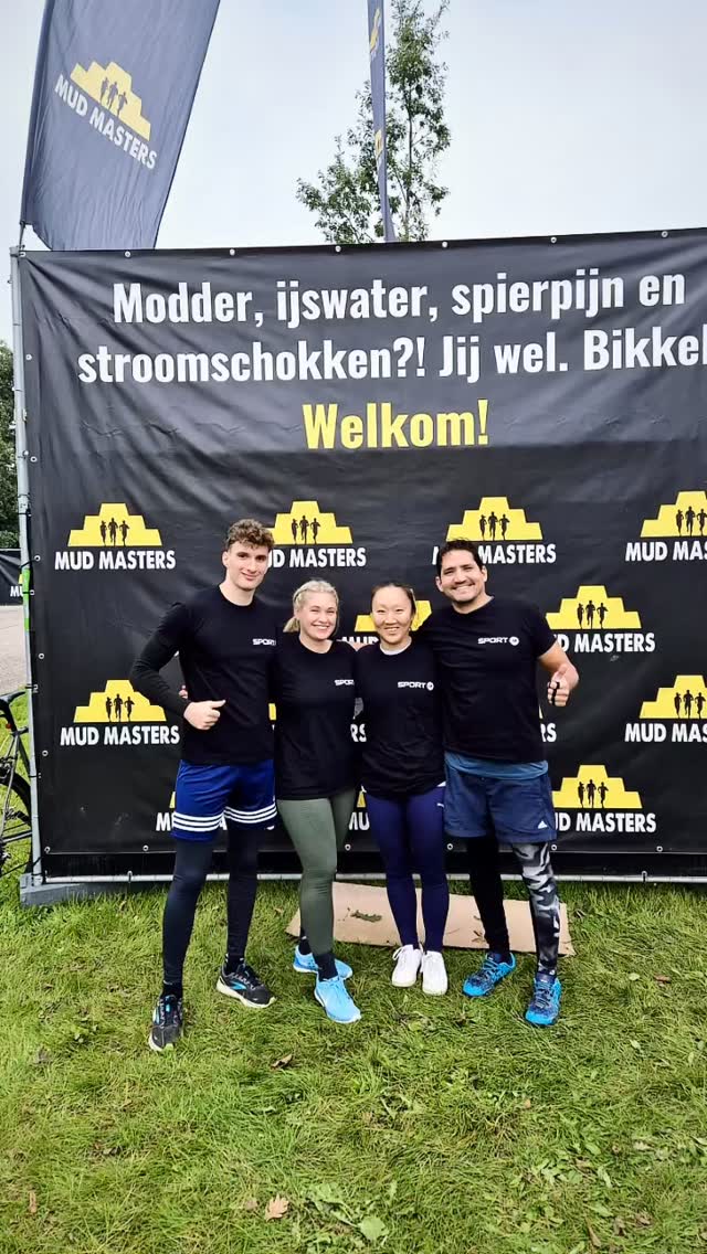 Fleißige Bienen von unserer Schule haben heute beim Mud Masters teilgenommen 🏃♂️💪🌧️ Wir sind stolz auf euch! 👏✨ Leider konnte ich @hormoz_66 selbst nicht dabei sein, ich war nicht fit, Rüdiger verletzt, und unser Superstar 🤩hat uns einfach hängen lassen 😅. Aber nächstes Mal sind wir wieder voll dabei! 🔥🙌 @elli_nita @_ellaobe @nicola_too @leealenata @the_haary @felipe.dominguez.94043 #mudmaster #family #düsseldorf #spaß #frienship