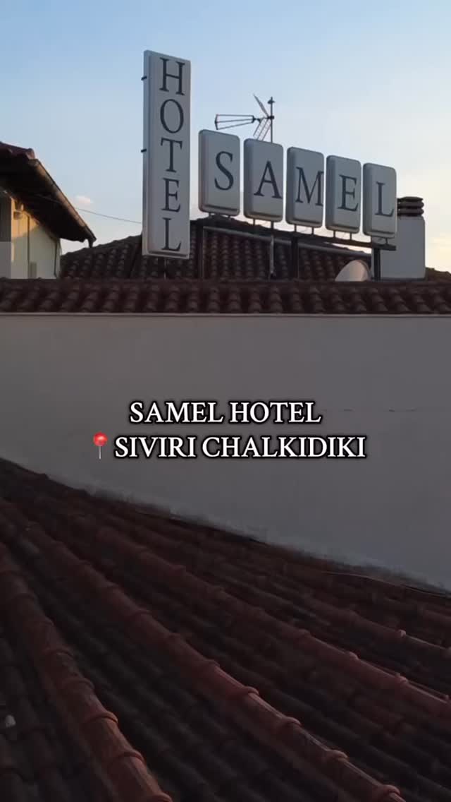 ✨ Siviri from above ✨
Golden sunsets, crystal-clear waters, and the perfect stay at our hotel in Halkidiki 🌅🏖️
Your dream getaway starts here.
📍 Siviri, Halkidiki
#Siviri #Halkidiki #BeachfrontHotel #HalkidikiSunset #GreeceTravel #DroneViews #SummerInGreece #LuxuryHotel #BeachVibes #VisitHalkidiki
