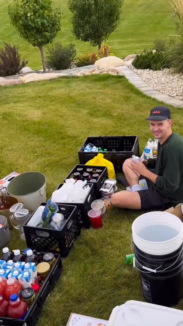 September — girl you kept us spinning and shaking, and we were here for it! Here’s to all of our incredible clients for celebrating with us🥂
Big things coming for the Autumn | Winter season and our calendar is filling up! Visit us online for packages, pricing and all things bar - and together - let’s create an unforgettable evening.
> mixentertainment.ca
🎧🍹
.
.
#saskatoon #sk #saskatoonwedding #yxe #regina #saskwedding #barcatering #bartending #yqr #yeg #edmonton #eventplanning #rollerbar #mobilebartending