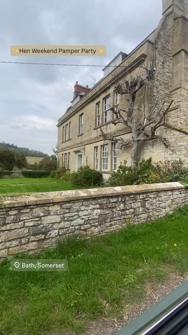 ✨ Pamper vibes in the countryside ✨
This weekend I set up my mobile spa in a gorgeous farmhouse just outside Bath for a hen do celebration 💕
The ladies enjoyed a mix of massages & facials, lots of relaxation, laughter, and glowing faces by the end.
Perfect for hens weekends, birthdays, retreats, or just because 🌿
📍 Mobile treatments in Bath, Somerset
DM to bring the spa to you
.
.
.
.
#bathsomerset #mobilemassage #athomemassage #selfcare #henpartyideas #henweekend #hendoinbath #henpartybath #bathsomerset #bathbusinesses #bathhendo
#pamperpartybathsomerset