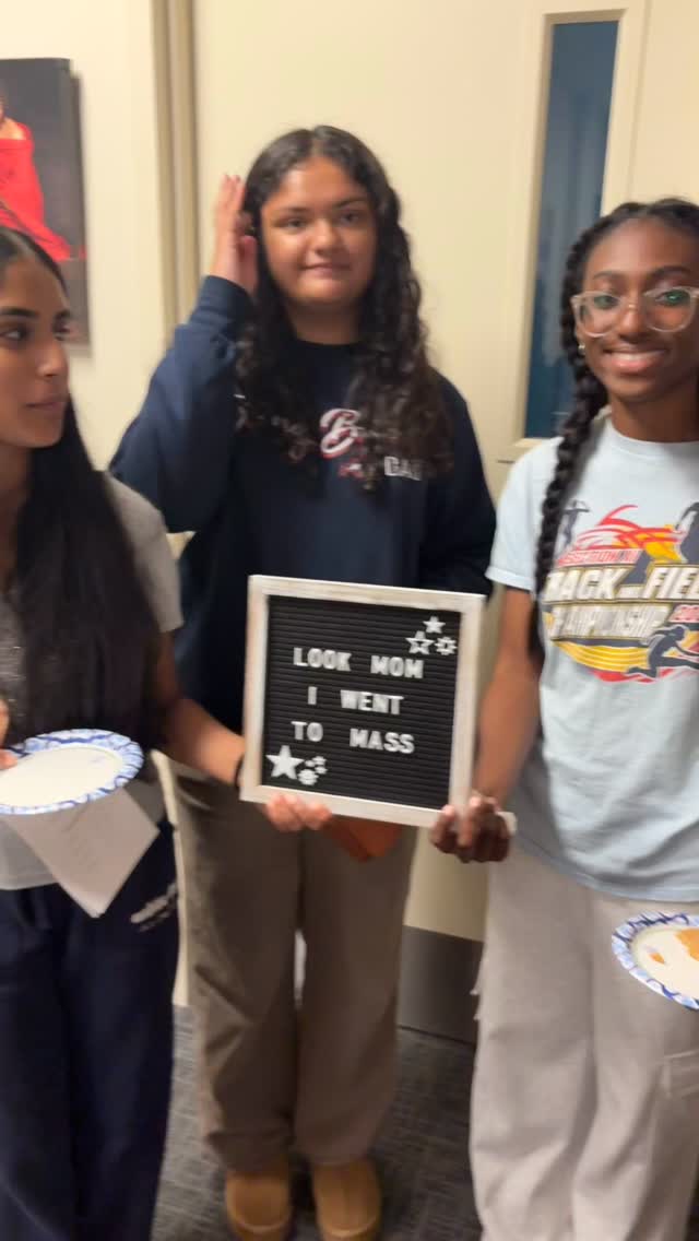 Making our moms proud! Happy Sunday, Seawolves!