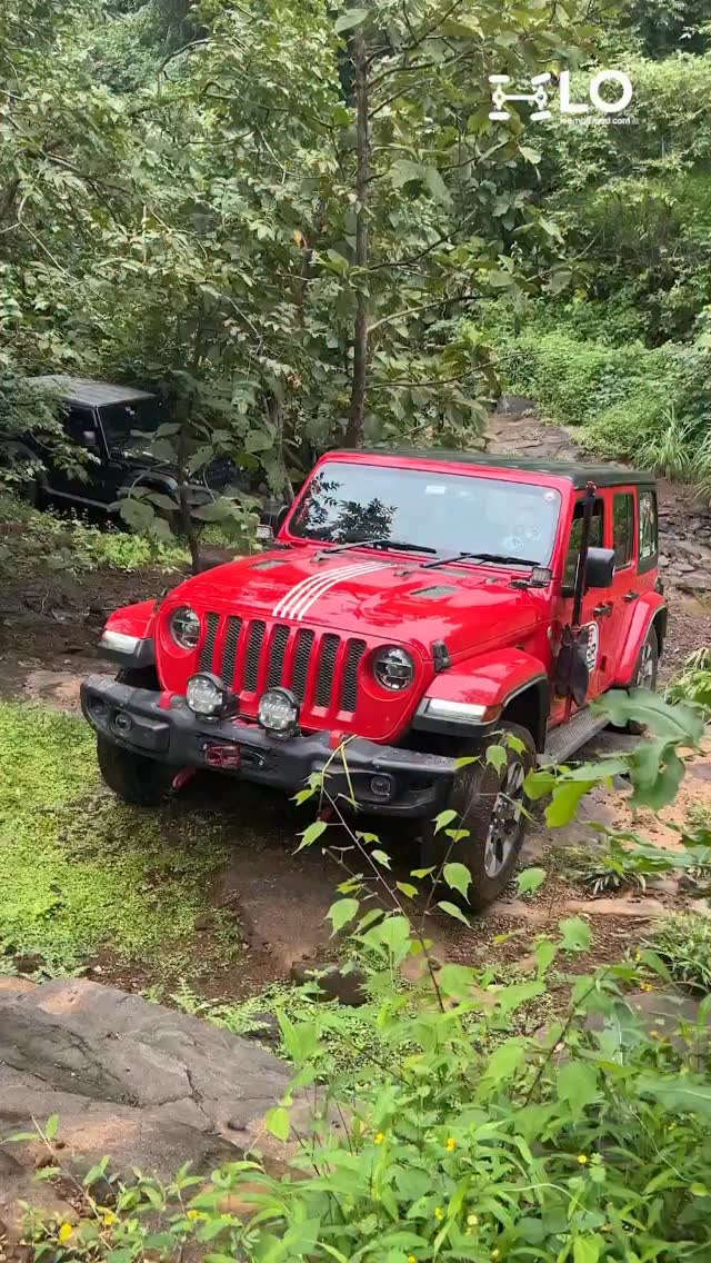 Bolt on recovery points are essential. Poorly designed ones though will impede you as seen in this case. A simple stacking of stones helps you overcome it. Use what’s available. Don’t abuse the vehicle.
#learnoffroad #offroadjunkie #jeep #wrangler