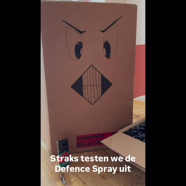 Voel je je echt veiliger met en spray op zak?
Je hoopt het natuurlijk nooit te gebruiken maar als het wel nodig is, hoe gebruik je het dan?
Bij ons kwamen er heel veel vragen:
- zijn je handen vies daarna?
- wat moet de afstand zijn?
- is smurfen spray echt blauw?
- hoe hard moet je drukken en gaat het snel?
We gaan het allemaal testen voor je!💕
#wijeisendenachtop #samensterk #moedersvoormoeders #vrouwenvoorvrouwen #voorvrouwendoorvrouwen