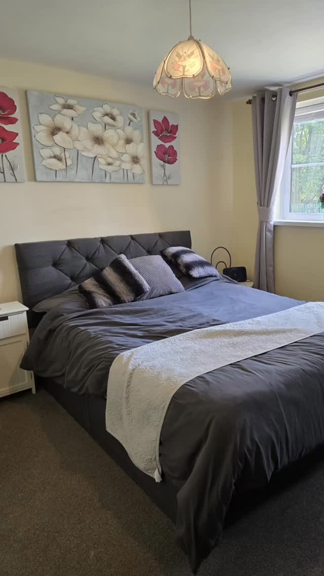 We’re thrilled to share that we’ve taken on our very first self-managed property!
Snapped up for just £695 pcm, this deal gives us strong margins. With 70% occupancy, we’re expecting around £736 profit each month.
Next up: staging. We’ll be transforming this tired-looking space into something with real wow factor.
Follow along to see the full journey, from plain to profitable
Courtesy: @affluxi_ @aopcommunity
#propertymanagement #staging #renttorent #propertyinvestment #passion #servicedaccommodation #ukproperty #telford #airbnb