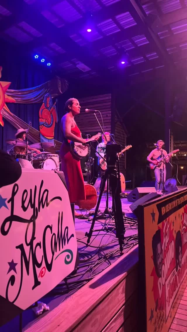 From start to finish @blackamericanafest offered us music that was truly incredible. The artistry was stellar and it was so moving to see these artists in real time up close, I highly recommend going to this festival next year and also watch live videos on the @wwoz_neworleans YouTube channel!
Among the artists were @leylacello @domflemons Dr. Michael White and the @libertyjazzband @hannah_mayree @bassic_nelson @marcellasimienmusic @anne.harris.music @duskywaters @sunnywarmusic @thesuffers and many more.