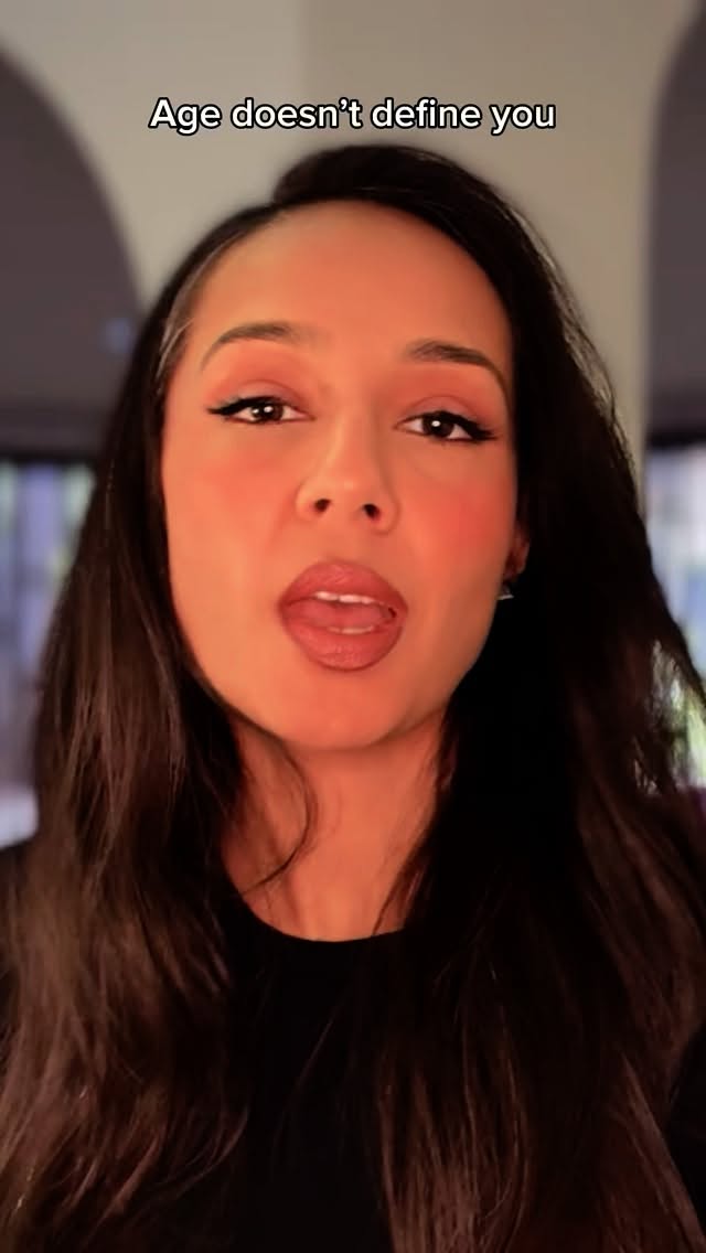 Time doesn’t dull you, it refines you. Every year shows you more proof, more balance, more glow.
Stop fearing the number. Start owning your depth. How will you “glow stronger” this year?
#glowwithoutguilt #agelicious #rewritingwellness #livelifefully