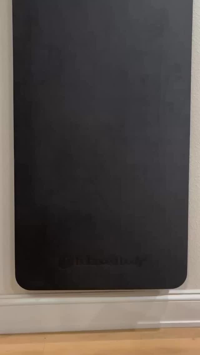 It’s more than just a workout—it’s mindfulness in motion.
When you practice Pilates, you’re not just moving your body; you’re actively creating a deep Mind-Body Connection. The intense focus required to execute each movement with precision means your brain is fully engaged with every muscle, every breath.
This concentration serves as a powerful form of meditation. For the duration of your session, your mind is too busy doing to be worried about your to-do list. It brings you entirely into the present moment, creating a mental quiet and a profound sense of calm that lasts long after you leave the mat.
Ready to find your flow and quiet the noise?
Book a class with us!
#classicalpilates #pilatesforallbodies #pillarpilates #rogersarkansas #pilatesnwa #wellness #movementandmediation #movementhealsthemind