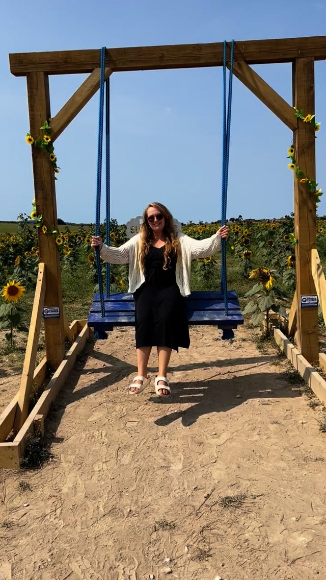 If youāre craving ease, clarity, and a life that finally feels like yours after burnout or chronic illness, youāre in the right place š
Your next step is quietly waiting - a few spots remain before prices increase.
Youāve done the hard work - youāve healed your body, slowed down, and survived the storm. But maybe life still feels heavy, chaotic, or misaligned. Maybe youāre ready for more than just ācopingā - youāre ready to thrive. šæ
Redesigning or rebuilding your life doesnāt have to feel overwhelming. Itās not about doing more, hustling harder, or following advice that doesnāt fit your energy. Itās about creating a life that truly supports you:
⨠A life where rest doesnāt feel guilty
⨠A life where clarity and confidence guide your choices
⨠A life that finally reflects your values, your energy, and your joy
If this speaks to you, if youāre ready to finally design a life that feels fully yours, comment READY and Iāll reach out with the details.
(Pssstā¦prices go up from 15 October so youāll want to secure your spot before then š)
Youāve already survived so much - now itās time to live a life that truly honors your journey šæ
.
.
.
#LifeAfterBurnout #LifeAfterHealing #LifeCoach #YouCanHealYourLife #RebuildYourLife #LifeByDesign #LifeAfterChronicIllness