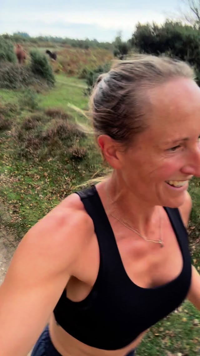 A couple of snippets from my 10k training run today…starting to feel really comfortable again at a good pace and celebrating the wins today with a sub 50min 10k, not hit that time for about 4 years since my back injury, but I’m back and feeling strong💪🏻🏃🏼♀️➡️
And now with just less than 4 weeks to go before HYROX Birmingham, training is stepping up, nutrition and rest days are key to performance and recovery!
#outdoorfitness #newforestnationalpark #outdoortraining #womensfitness #hyroxtraining #10kmrun #runtraining #onlinefitnesscoach