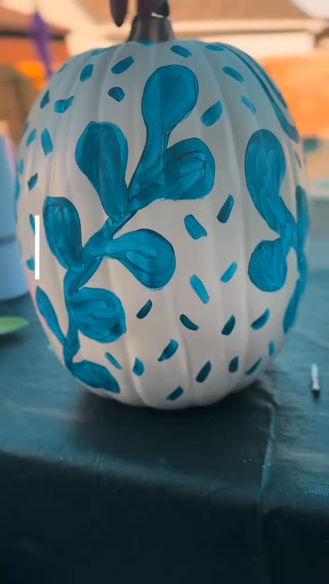 These DIY chinoserie pumpkins were so fun to make. #halloween #halloweendecor #maximalist #chronicallyfabulous #romanticizeyourlife #maximalist #diydecor #diyhalloween