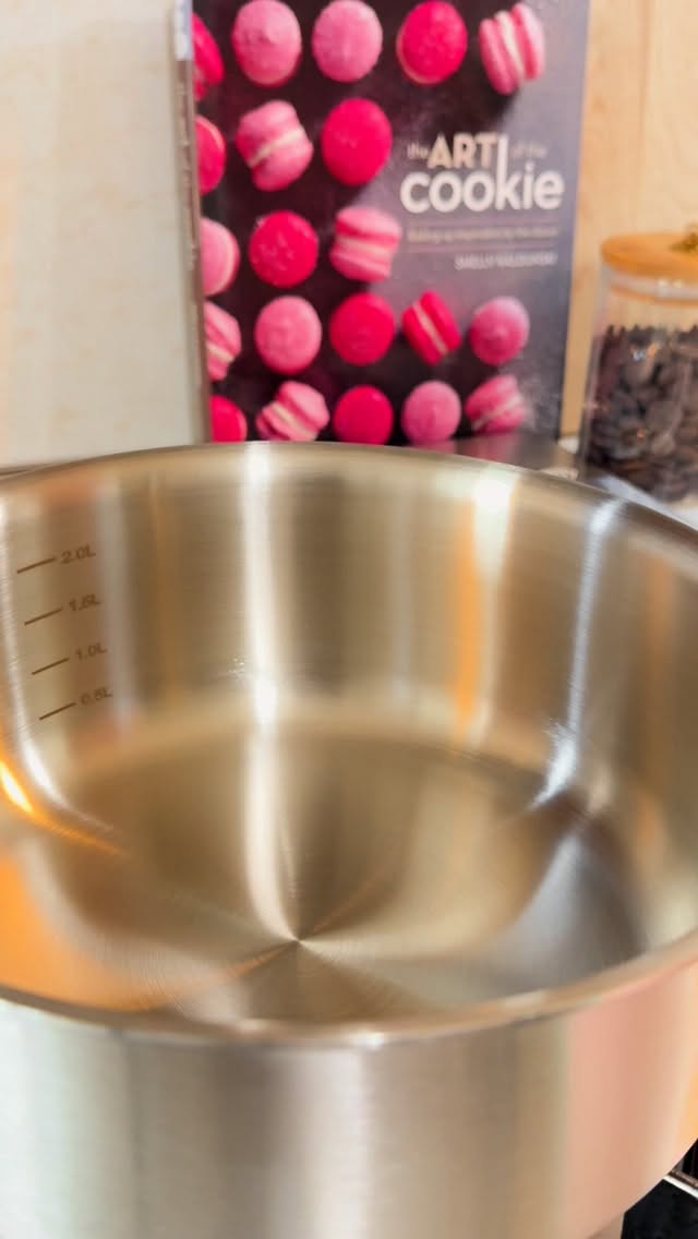 From love. Not just for looks, but for how it feels.
Every step in our kitchen is quiet, intentional, and full of care.
From the first stir of chocolate…
to the final stamp that seals it.
This isn’t just dessert.
It’s our way of saying: you matter.
💌 One bite at a time.
#delicacs #madewithlove #handcraftedtreats #gourmetdesserts #thoughtfuldetails #brigadeiroart #fromourkitchentoyou #elevatedtreats #truffleswithmeaning