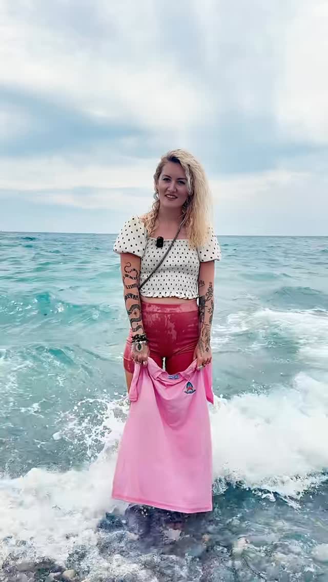 Excited to be a part of the @varanacci journey! Brand strategy, design and photoshoot direction ๐๐คฉ
This was the first shoot I planned for them, excited to show you the next few weโve been working on!
Follow @varanacci if you arenโt already! #fashion #behindthescenes #stylist #tshirtbrand #creativejournal