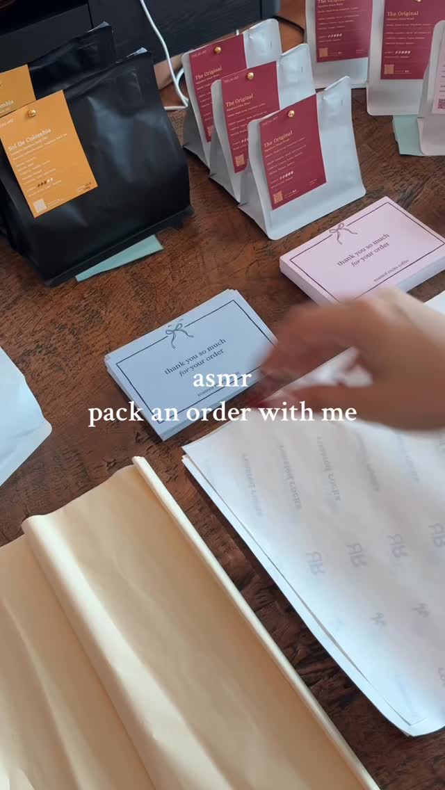 asmr pack an order with me
this customer grabbed two of our signature blends
Love Affair, a rich Ethiopian + Colombian fusion, and
The Original, our nutty & creamy Brazil + Colombia classic
#roastedrocks #specialtycoffee #asmr #packanorderwithme #coffeeroasters