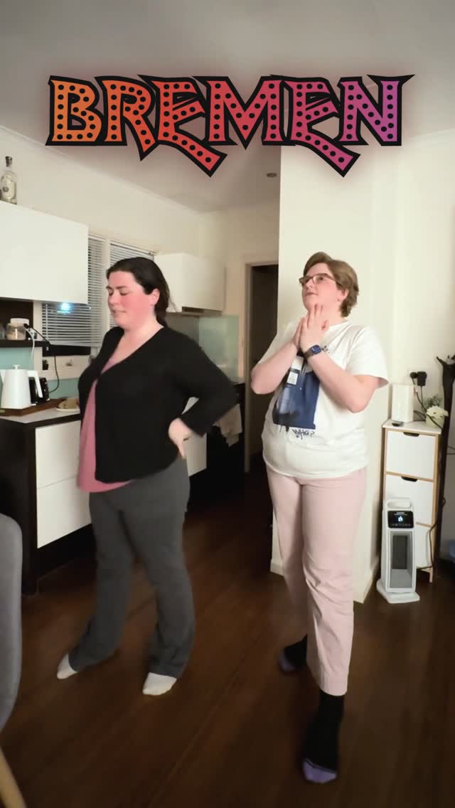 Our Bremen beasts might not always see eye to eye… but they sure know how to steal the spotlight (and a kiss)
Catch the chaos, cabaret, and questionable animal friendships when BREMEN! hits The Motley Bauhaus, Oct 7–12, as part of @melbournefringe.
🎟 Tickets on sale now — link in bio.