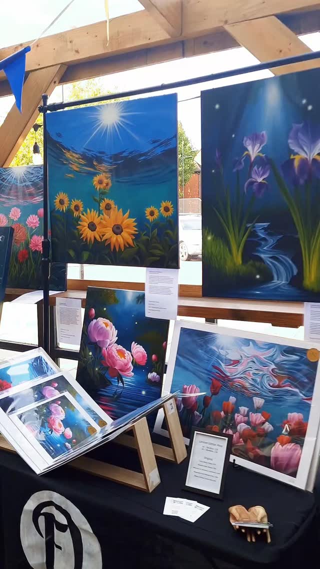 ✨ Today’s the day! ✨
I’m set up at Rudi’s Bar, Swindon (10–2pm) with my craft stall, showcasing original paintings, vibrant prints & handmade gifts 🎨🌸
Come and browse, meet local makers, and find a piece of art that’s perfect for your home or as a thoughtful gift. Pop in, support local creatives & enjoy the Sunday vibe at Rudi’s! 🥂
#SwindonEvents #SwindonArtist #CraftMarket #OriginalArt #ArtPrints #SupportLocalArtists #ThingsToDoInSwindon #ShopSmallUK #HandmadeWithLove