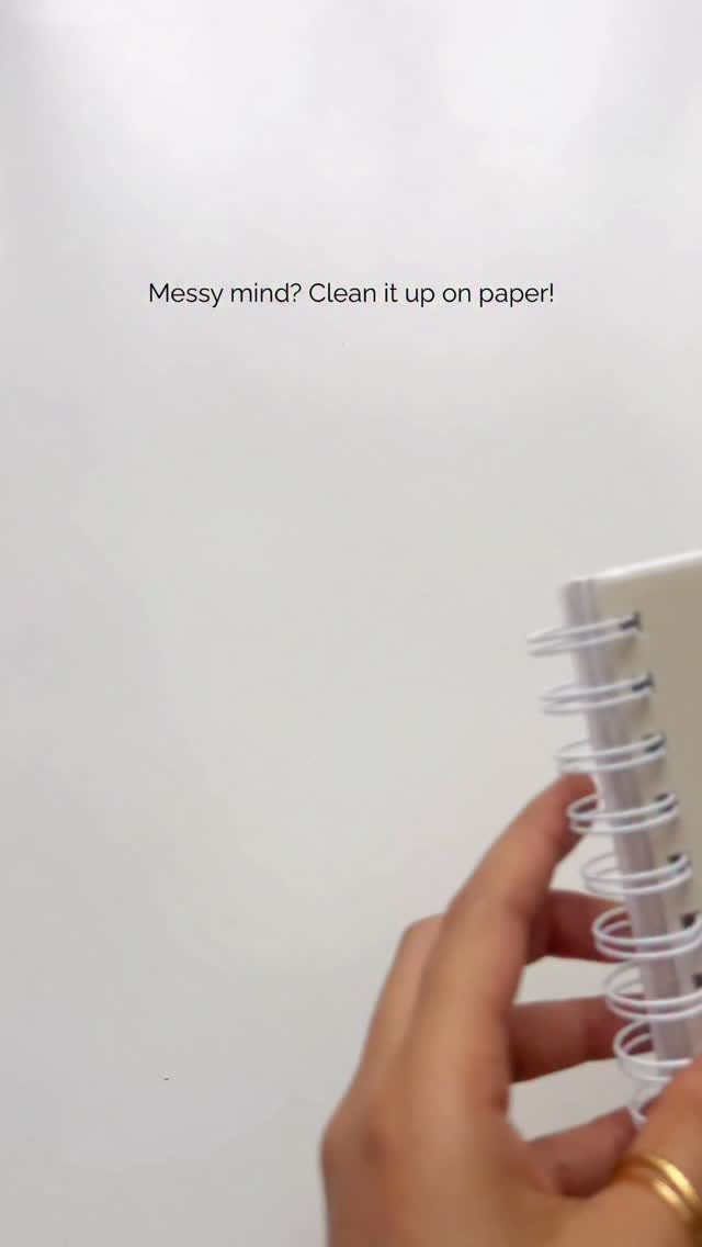 Messy mind? Clean it up on paper 🫰🏼
#StationeryGoals #JournalingCommunity #BackToTheBasics #StartFresh #CreativeTools #StationeryAddict #NotebookLovers #WritingInspiration #IlmingStationery