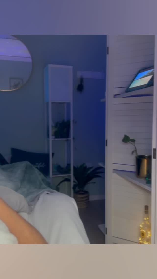 Layered low level peels… Vitamin C acid low level layered with pumpkin enzyme topped off with Ignite Exosomes by Dermodality. It’s pumpkin time with no downtime🎃