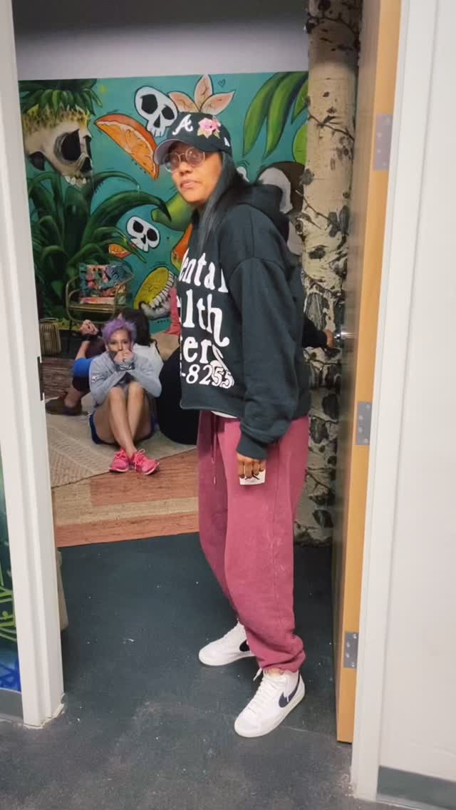 That’s embarrassing 😳
Anyways… HER INTENTION 2.0 is right around the corner!!!
Some reasons to come:
✨I’m your host… if that’s not enough…
✨ @iamsamanthajoy is our keynote!! I meannnn come on!
✨ This is a wellness event highlighting amazing female entrepreneurs who HEAL in all kinds of ways.
✨ We’ll have incredible vendors
✨ The day is split into a morning and evening session—both offer the same experience, so you can choose the time that works best for you.
✨ Every ticket also includes entry to the after-party dance celebration that night!
I’d love to see you there!!!
Tix on www.emotionfitness.net #emotionexperience #mentalhealthmatters #thingstodoindenver #denverevents