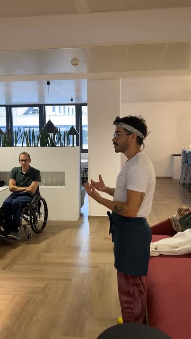 Pablo was on tourrr again! 🚐🍕 Big group? Special event? Bring the Napoli vibes straight to you – book Pablo on tour!
#scuolavolante #pizzaschool #pizza #thepizzaguy #discovolante #prontovolante #vienna #wien #pizzaworkshop #pizzaworkshops #pizzalovers #neapolitanpizza #authenticpizza #eventcatering #pizzacatering #pizzaparty #mobilepizza #pizzatour