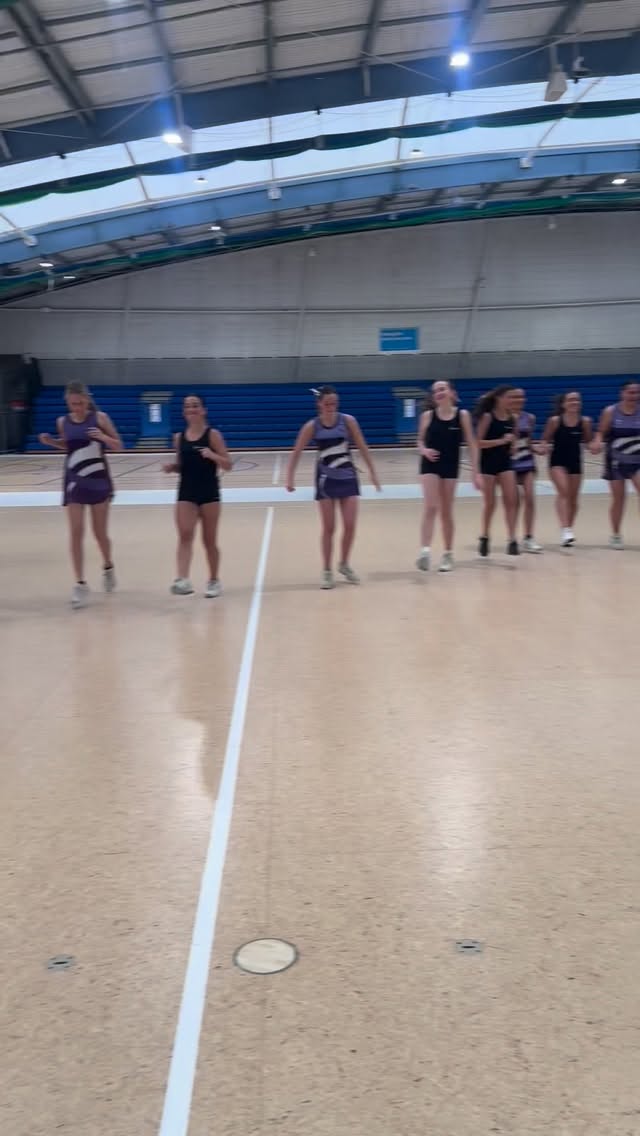 What a morning!
A huge thank you to Sunz Sports Netball Club for the opportunity to play against your amazing team 🇳🇿🇦🇺
Our girls loved the chance to connect, compete & share the court with a NZ team 🫶🏼
Such a special experience full of learning, bonding & great netball 💙🏐
We’re so grateful for the warm welcome and the memories made! 💫
.
.
#SunzSports
#Grateful
#TeamBonding #NetballFamily #AussiesInNZ
#highperformancenetball