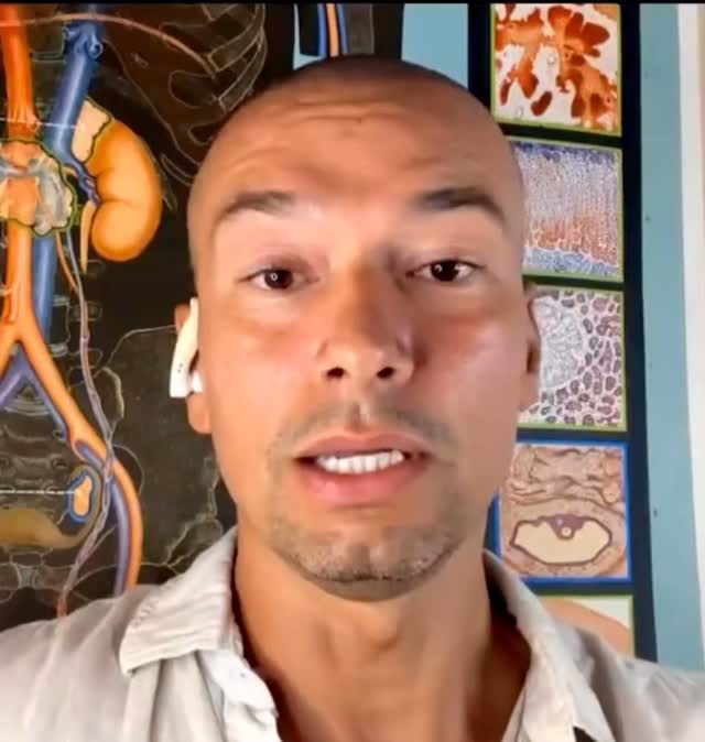 THE BODY AS A FAVORABLE TIMELY ACCESS TO ALL THE OTHER LAYERS OF EXISTENCE.
A segment from a Live that I did last year with Gaby Abalo.
You can watch the full interview on my Instagram page or on YouTube.
“I believe that, as humans we are unique and each one of us share’s a different experience in life.
All of those experiences are imprinted in the body, so as such, the body can be read just like reading a book.
Past, present and even future is imprinted in the tissues and that can be seen as postural behaviour, traumas, injuries, genetics, etc. The body simply assumes an atitude as a register of all we have gathered and experienced.
My work and research pursuits the knowledge and integrity of the human body as a first step to understand deeper aspects of the being”.
.
.
.
.
.