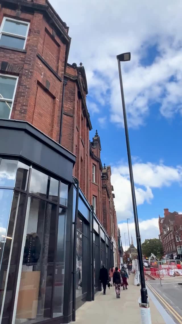 Open for business ✅ Welcome to Heart of the City, @charitysuper.mkt
Situated in pride of place on the corner of Cambridge Street and Pinstone Street, you can now find the UK’s first multi-charity shop concept, where every pound you spend is a ‘good pound’, with your money going towards a range of causes, as well as actively reducing carbon emissions.