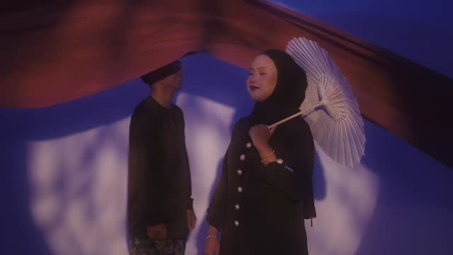 Hairie & Haney’s studio pre-wedding session with us, bit of klasik twist. All in timeless black outfits, keeping it simple yet full of character.
See you guys for your big day in two weeks time!
Video & Edited by @ruzannarj
Photo by @nafimages @lutfiaddi