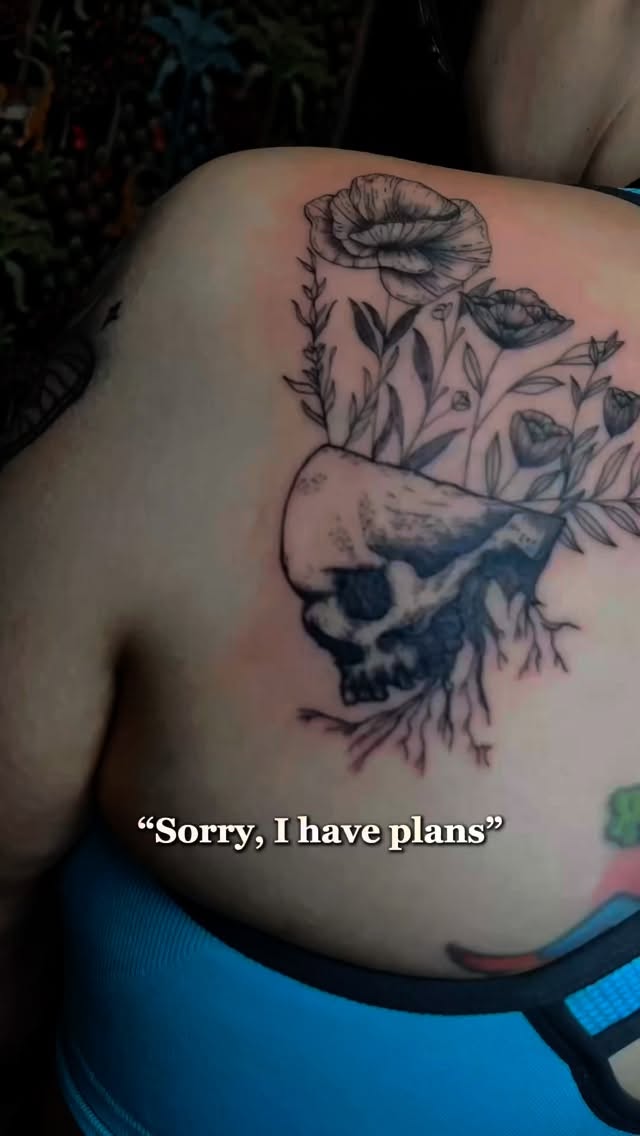 The plans should always be a tattoo 😜
#sanantoniotattooartist #femaletattooartist #customtattoo #floraltattoo #colortattoo #finelinetattoo #blackandgreytattoo