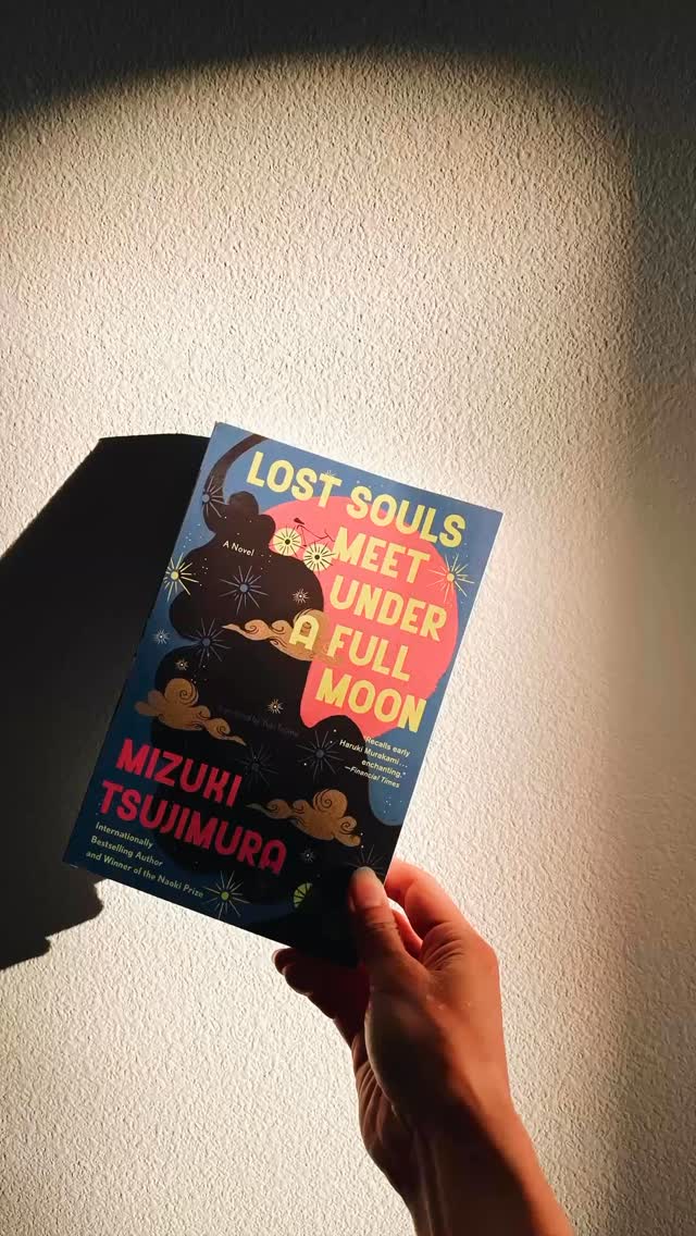 This summer’s US launch of the new Mizuki Tsujimura translation was a true thrill, as I was in LA when the book hit the bookstores, and wow, did they hit the bookstores! Thank you to Barnes & Noble for featuring LOST SOULS MEET UNDER A FULL MOON as a book of the month in September 🙏🏻✨
The @scribnerbooks team is so on top of this launch, I am amazed and grateful every day. (The new US cover has just been revealed for the sequel!)
And thank you, of course, to the author Mizuki Tsujimura.
The publishing journey began with the UK editions and continues with the US versions…
Book 1
Lost Souls Meet Under a Full Moon
Published August 2025
Book 2 (The Sequel)
How to Hold Someone in Your Heart
Published March 2026!
Written by Mizuki Tsujimura
Translated by Yuki Tejima
Published by @scribnerbooks
Thank you U.S. readers for picking up this book! 💓