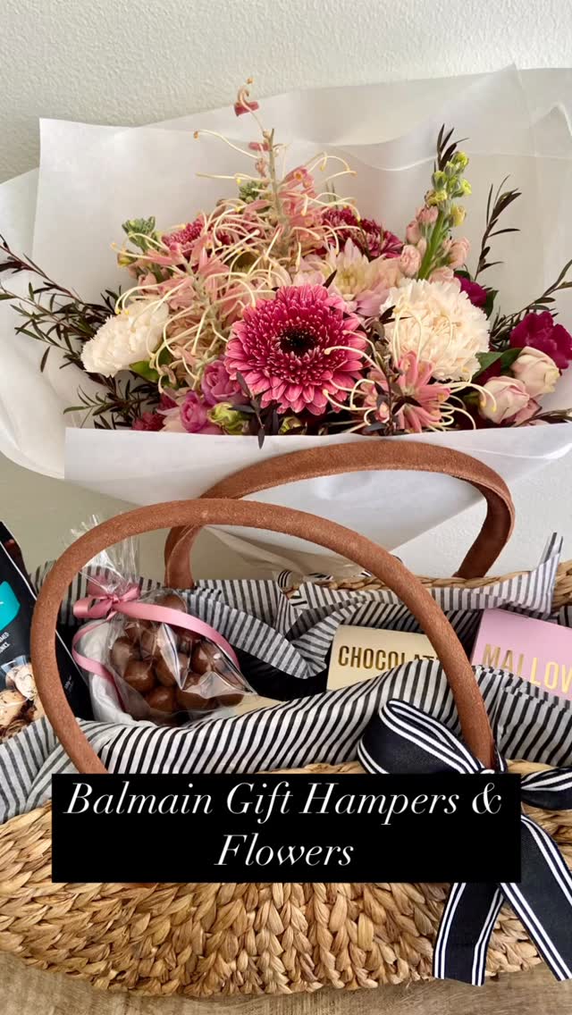 Say it with flowers and a little something extra. Our Balmain hampers make gifting easy, beautiful and memorable #balmainflorist #sydneyflorist #balmainflowers #sydneygifting #sydneyflorals