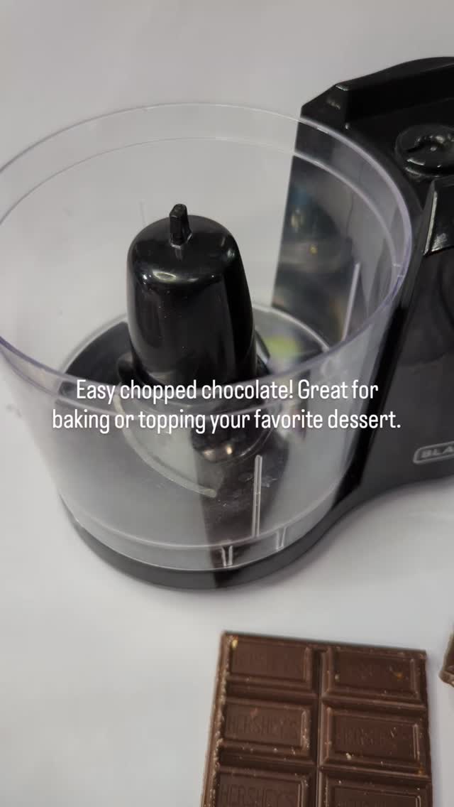 Easy chopped chocolate! Great for baking or to top your favorite dessert! #baking #easy #chocolate #toppings #yummy #recipe