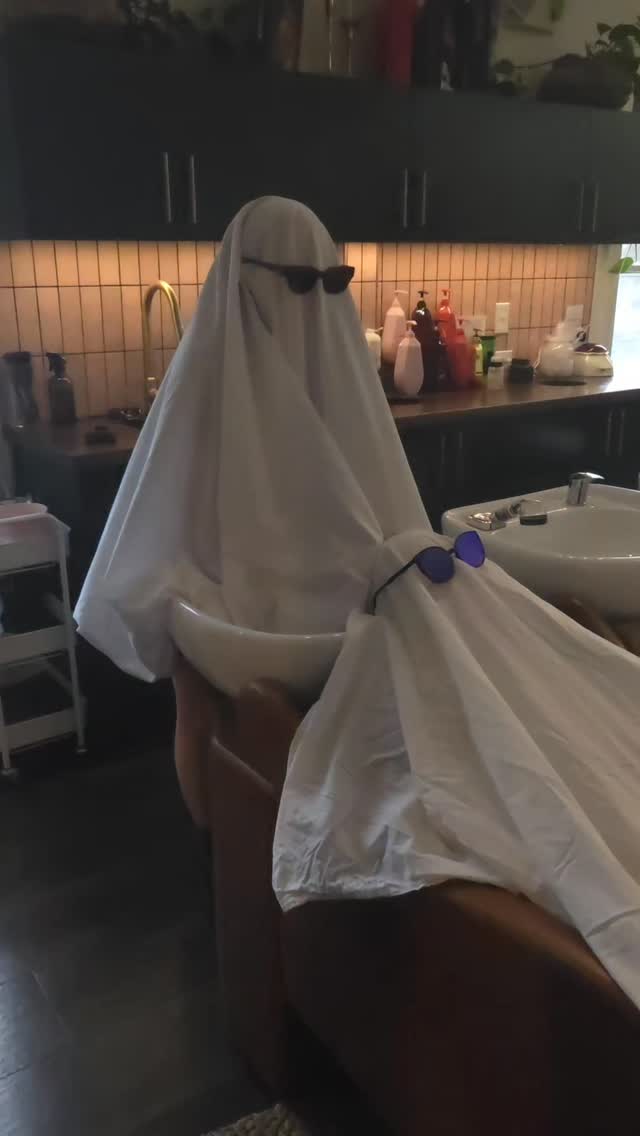 Ghouls just wanna have fun! 👻
Halloween: 4 weeks
Thanksgiving: 10 weeks
Christmas: 12 weeks
New Year's: 13 weeks
Book your holiday appointments today!
770-776-8962
Nativemane.com
#nativemane #grantparksalon #atlantasalon #nativemanesalon #smallbusiness #ghouls #october1st