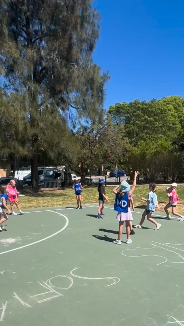 What an amazing day at our School Holiday Netball Clinic at Waverley! 😍
From sharp passes to speedy footwork and plenty of smiles in between, future stars in the making! 🌟👏
A huge thank you to all the girls aged 5–13 who joined us, as well as our amazing coaches 🤩
Can’t wait to see you all back on court again soon! 🏃♀️🔥
#netball
#NetballClinic #WaverleyNetballCourts
#GirlsInSport #HighPerformanceNetball #NetballFun #SchoolHolidays #FutureStars