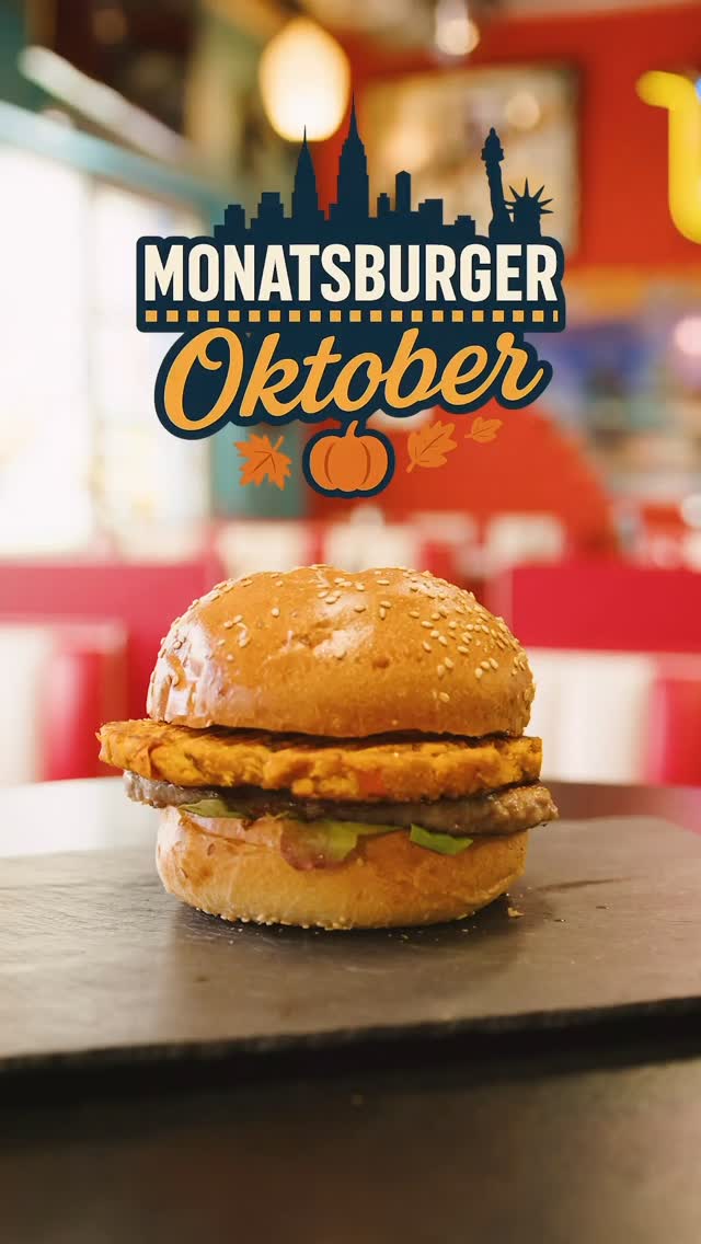 🎃🍔 Unser Oktober-Monatsburger ist da – passend zur Herbstzeit! 🍂✨
Freu dich auf einen saftigen Burger kombiniert mit einem Kürbis-Patty. 🎃
Eine herbstliche Geschmacksexplosion, die Burgerfans nicht verpassen dürfen! 😍🔥
Hol dir den Geschmack des Oktobers jetzt im NewYorkCafe!
#Monatsburger #OktoberSpecial #PumpkinBurger #HerbstGenuss #Burgerliebe #newyorkcafe