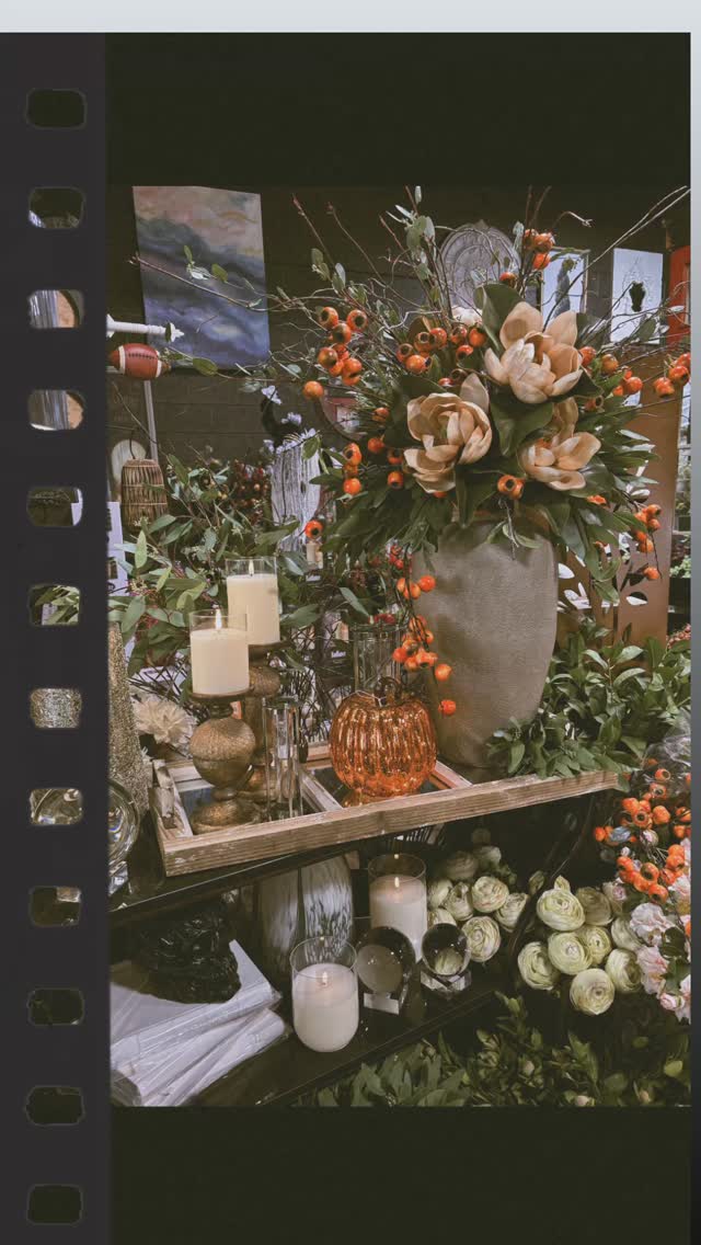 Never goes out of style.
#livermoredowntown #livermorehomedecor #homedecor #livermorehomedecorstore #livermorehomedecorstore #theholidaylivermore #saratoga #alamo #dublin #danville #vintagestyle #cottagecore #holidaydecor #decorate #falldecor #fallarrangement #fallhomedecor