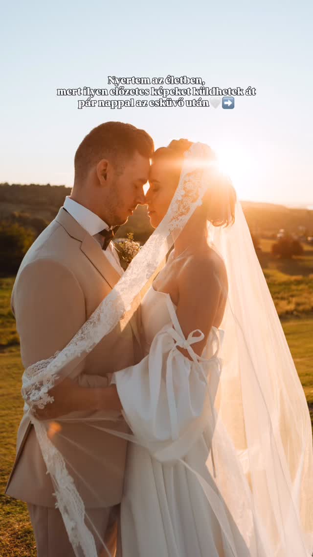 Hogy én mennyire imádom ezeket a pillanatokat🤍
@hilltop_borbirtok_etterem
@schneider.frigyes.cm
@victoriarozgonyibride
@wellwed.hu
@brgmakeup
@zizmoflowers
@dancefloordecorled
eskuvoi foto| eskuvoi fotos| eskuvoi fotozas| eskuvoi helyszin| modern eskuvo