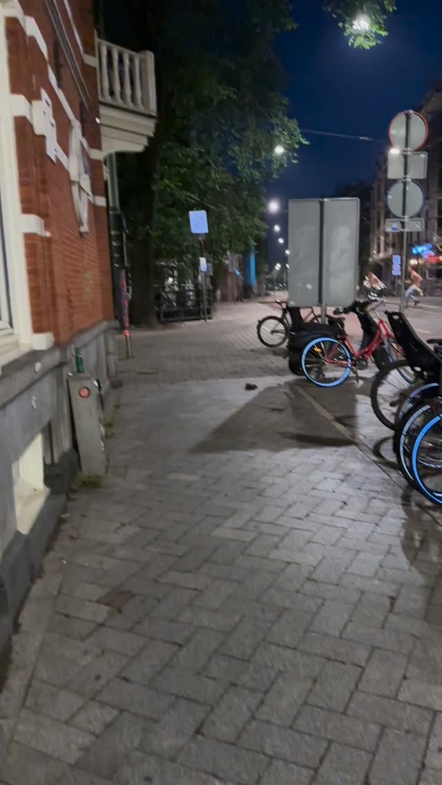 Once upon a time in Amsterdam….people ran to witness a non sober Jewel Kid