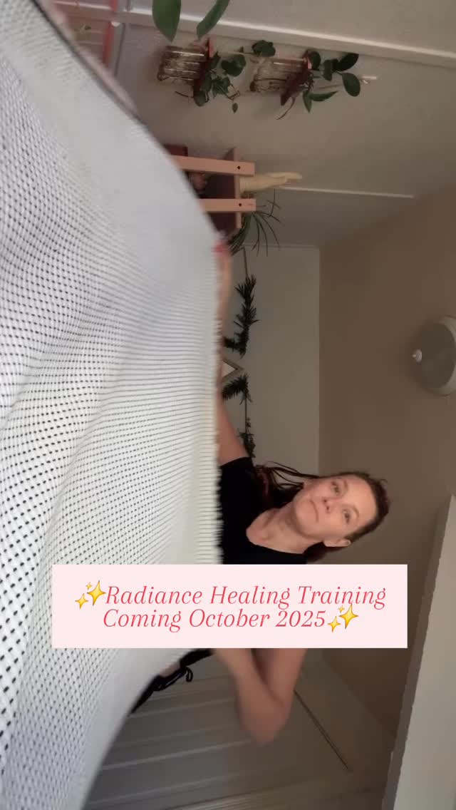 โจ Radiance Healing Training
3-Day Reiki + Holistic Facial Certification
Because your facials were never meant to be just skin deep.
This immersive training blends Reiki Level 1 energy healing with facial tools + techniques that support skin, lymph, fascia, and spirit.
Youโll learn:
๐ฟ Reiki principles + hands-on healing
๐ฟ Facial Gua Sha, Kansa Wand, Cupping, Roller
๐ฟ How to blend energy work with modern skin rituals
๐ฟ In-class demos, practice, + take-home tool kit
For estheticians, spa therapists & healers ready to hold more.
Beauty is your portal. Healing is your gift.
๐
October 25โ27, 2025
๐ฐ๏ธ 10amโ5pm | Ontario
๐ธ $1444 + tax (tools, manual + two certificates included)
๐ชทPAYMENT PLAN OPTIONS Available โจ๏ธ
No prerequisites
Facilitated by Rebecca Chandler + Stefanie Smith (@woodlandbeautyandwellness)
๐ฉ Register:
๐ง woodlandbeauty.stefanie@gmail.com
๐ง rchandler.homeopath@gmail.com
#RadianceHealing #HolisticFacialTraining #ReikiFacial #ConsciousEsthetics #BeautyMeetsEnergy #Holisticbeauty #LivingLightTouch